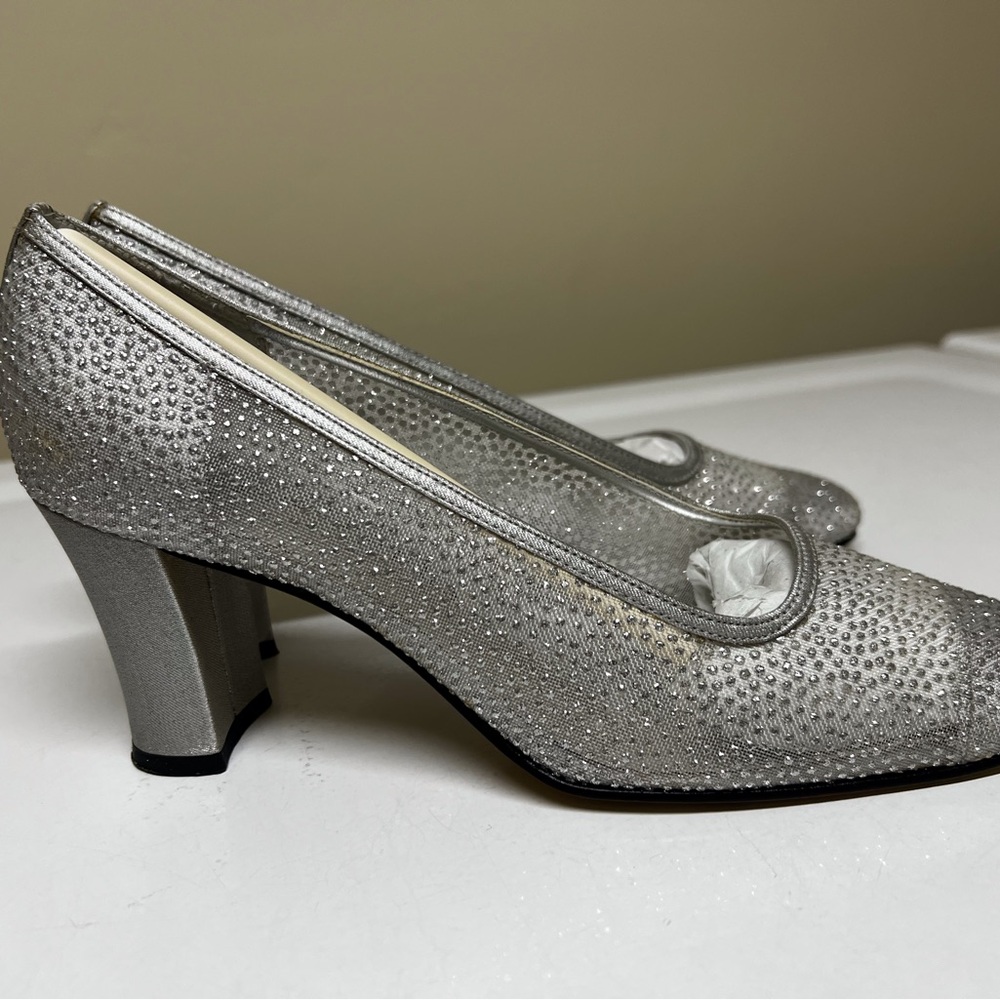 Women’s Apostrophe Silver Heels with Sparkling Embellishments Dress Shoes - Picture 5 of 11